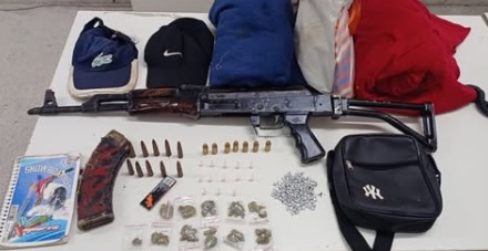 Confronto na Juerana, em Vera Cruz, termina com apreensão de fuzil e drogas