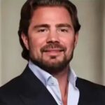 Dono do Banco Master deixa presídio após 12 dias preso e deve usar tornozeleira eletrônica