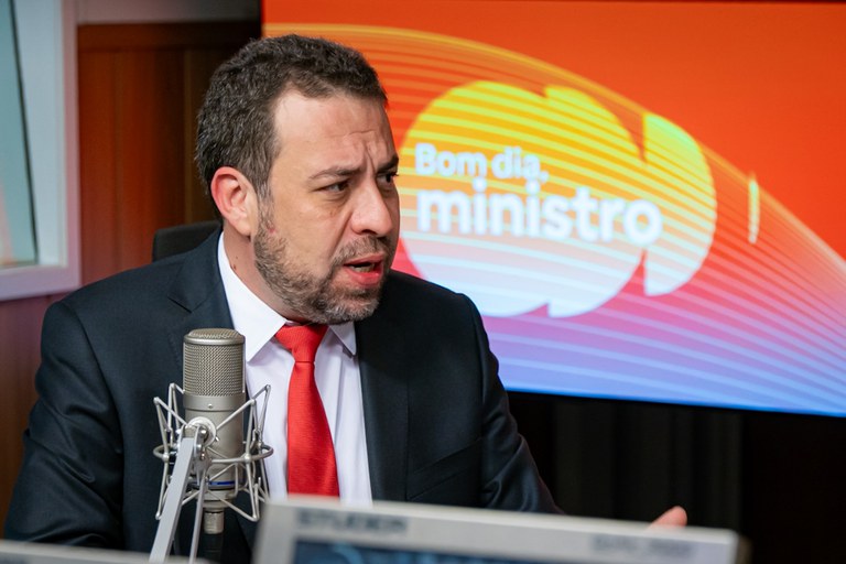 'É um marco histórico. O povo no Orçamento e o rico no Imposto de Renda' — Agência Gov