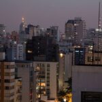 Energia elétrica cai e inflação recua para 0,09%, menor índice para outubro em 27 anos