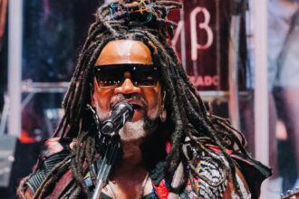 Especial da Rádio Nacional revisita carreira de Carlinhos Brown