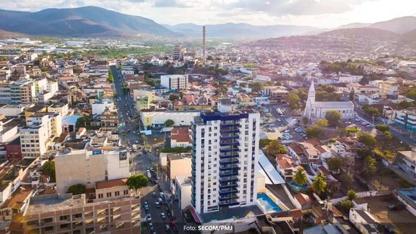 Jequié abre concurso com 102 vagas e salário de até R$ 5,1 mil