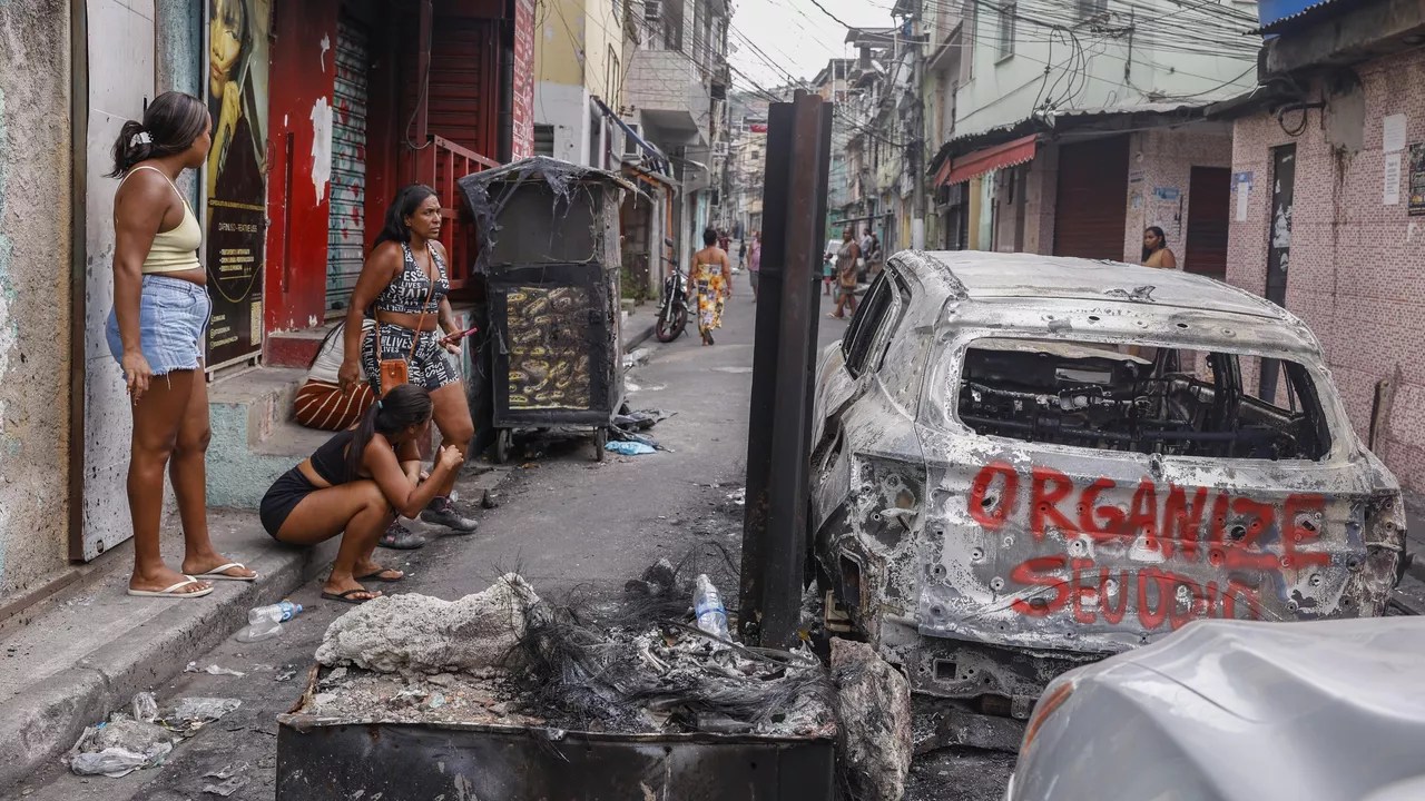 Levantamento da PM aponta domínio do Comando Vermelho em 70 dos 92 municípios do RJ, revela mídia