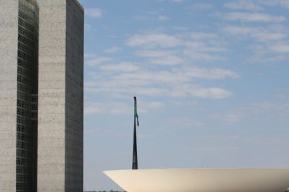 Líder da bancada ruralista quer incluir ações do MST no PL Antifacção