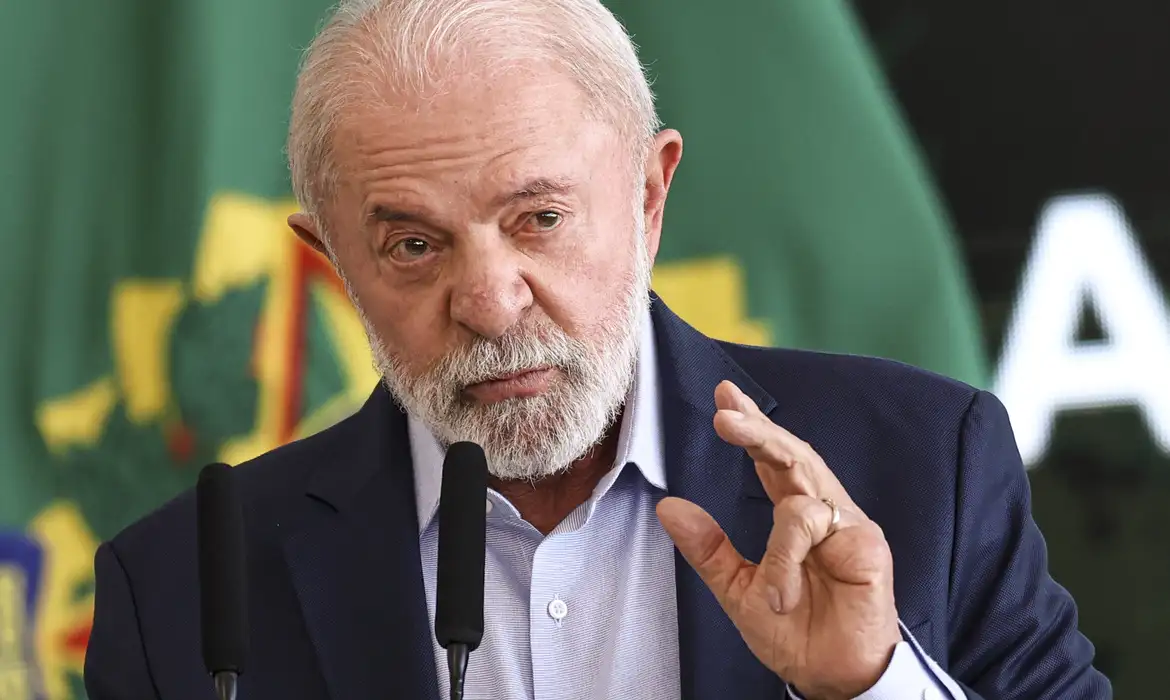 Lula sanciona hoje lei que amplia isenção do Imposto de Renda