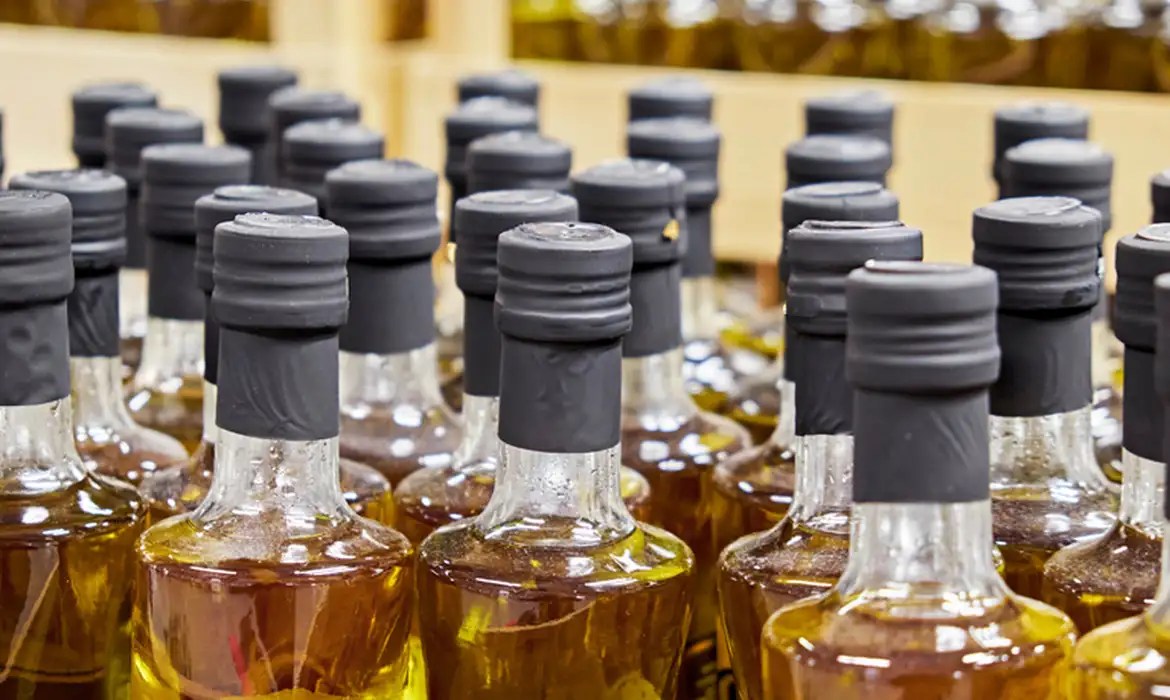 Ministério emite alerta para azeites fraudados; saiba quais marcas
