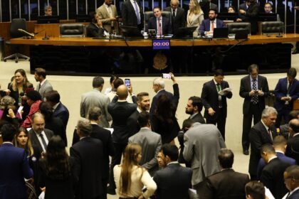 Motta adia votação de PL Antifacção para terça-feira (18)