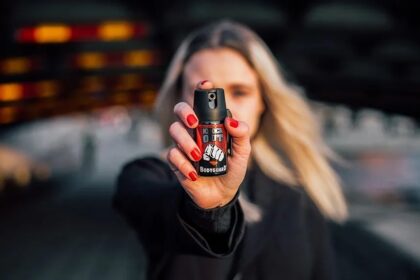 Mulheres em Salvador podem ganhar direito de portar spray de pimenta