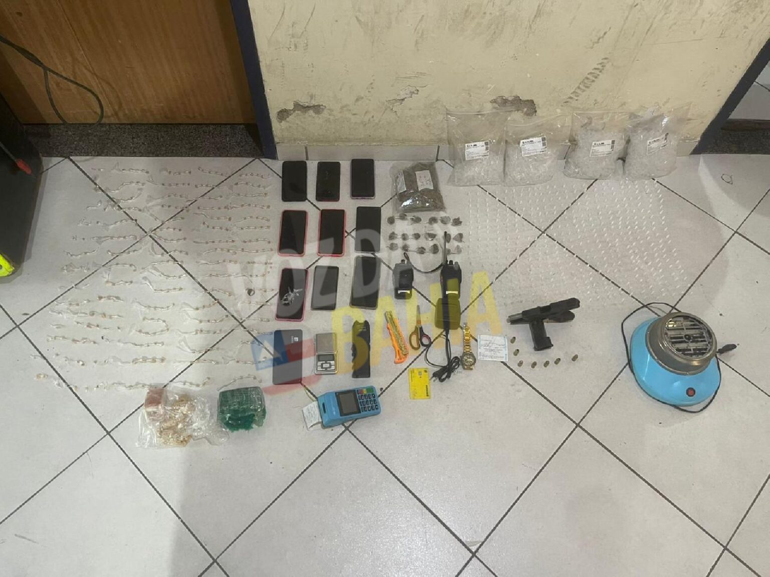 Muritiba: ação policial desarticula base do tráfico e apreende mais de R$ 10 mil