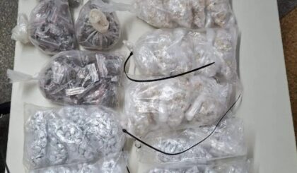 Suspeitos fugiram ao ver a polícia