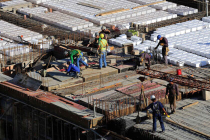 desemprego recua para 5,4%, menor taxa da série histórica iniciada em 2012 — Agência Gov