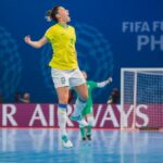 Brasil goleia e avança para semi da Copa do Mundo de futsal