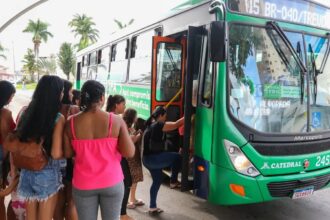 CCJ do Senado aprova fim da escala 6x1 e prevê jornada de 36h semanais