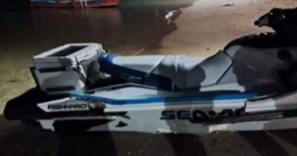 Colisão entre Jet Ski e barco deixa um morto e uma mulher ferida na Ribeira, em Salvador