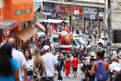 Compras de última hora agitam comércio em São Paulo