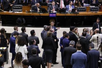 Congresso aprova LDO com superávit de R$ 34 bilhões em 2026