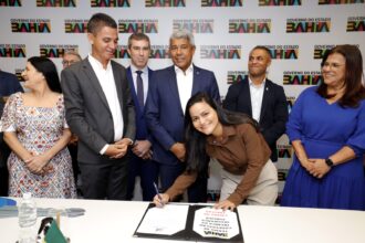 Estado e Prefeitura alinham ações para Lauro de Freitas