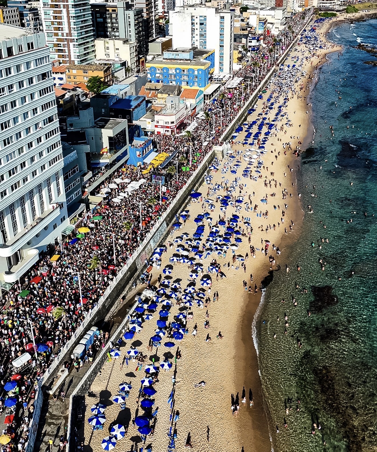 O baiano mostrou que tem o molho; Bololô da Salvador FM termina sem registro de graves ocorrências