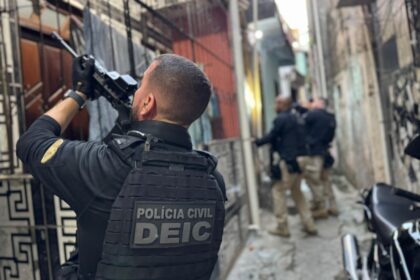 Operação Fake Bill prende trio por fraude com boletos falsos em Salvador