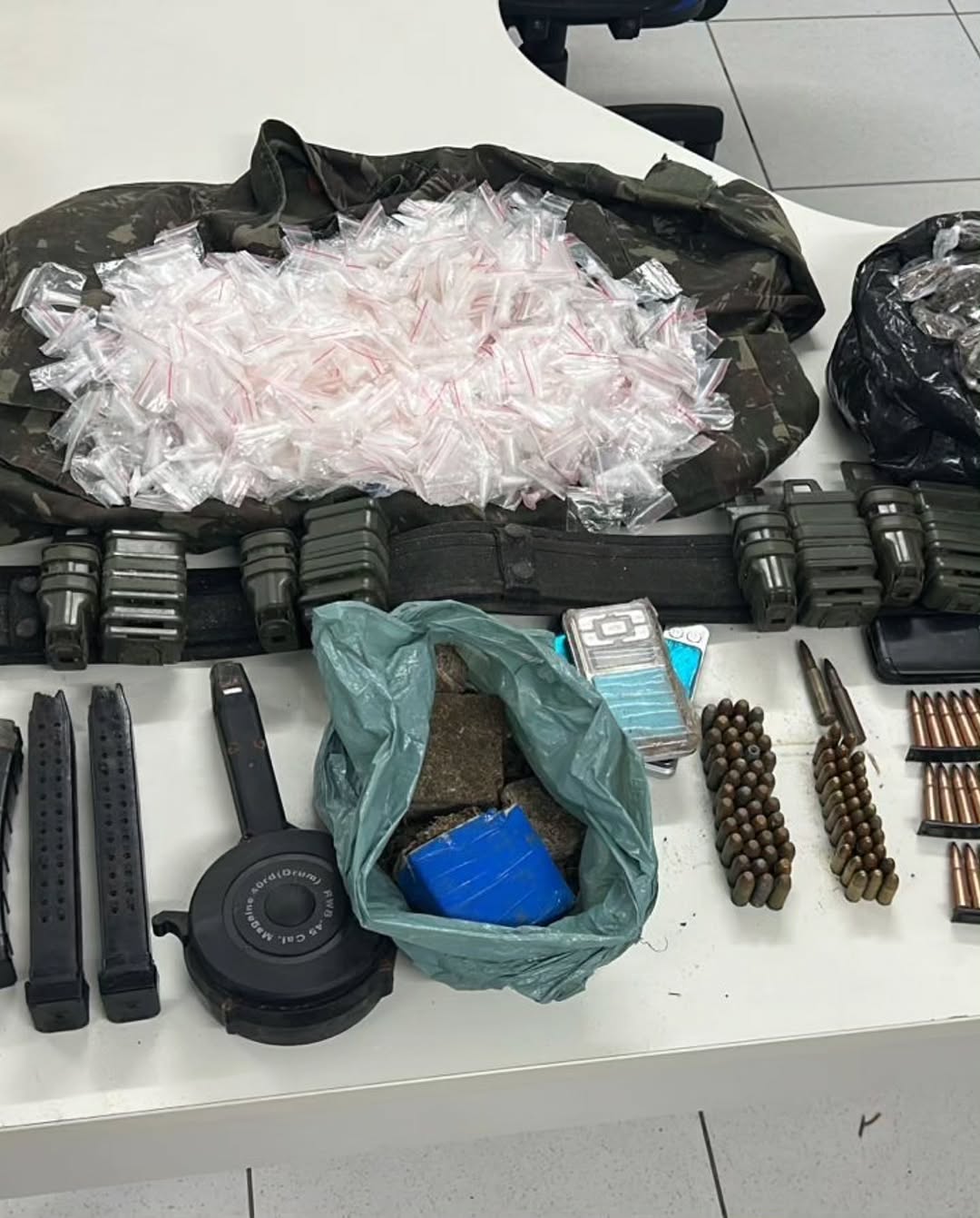 Operação integrada apreende drogas, munições e equipamentos em Maragogipe