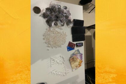 PM apreende drogas e conduz suspeitos após ação no Mercado da Carne em Cruz das Almas