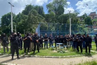 Polícia ocupa Pau da Lima e reforça ações contra crime em áreas sensíveis de Salvador