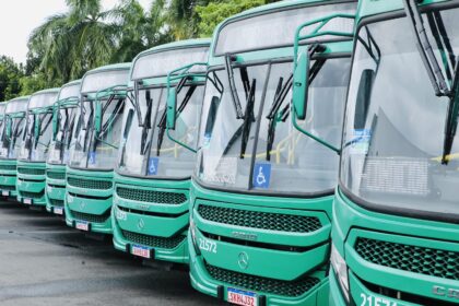 Prefeitura de Salvador fecha maior compra de ônibus da história da cidade