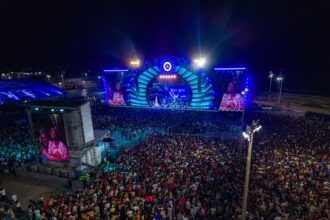 Prefeitura leva 800 idosos para show de Roberto Carlos