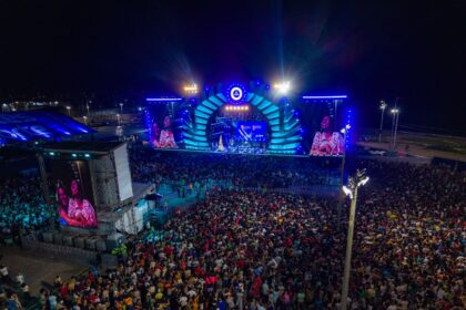 Prefeitura leva 800 idosos para show de Roberto Carlos