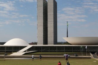 Quatro bancadas da Câmara acionam STF contra PL da Dosimetria