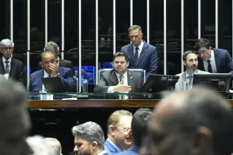 Senado aprova PL da Dosimetria e reduz penas por atos golpistas