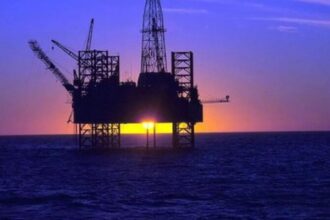 Vazamento de gás paralisa plataforma P-40 e interrompe produção