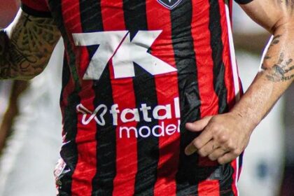Vitória negocia novo patrocinador para substituir Fatal Model, diz Fábio Mota