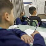 Após aumento do piso salarial, professores vão ganhar mais e pagar menos imposto