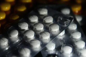 Conselho Federal de Enfermagem autoriza enfermeiros a prescrever antibióticos