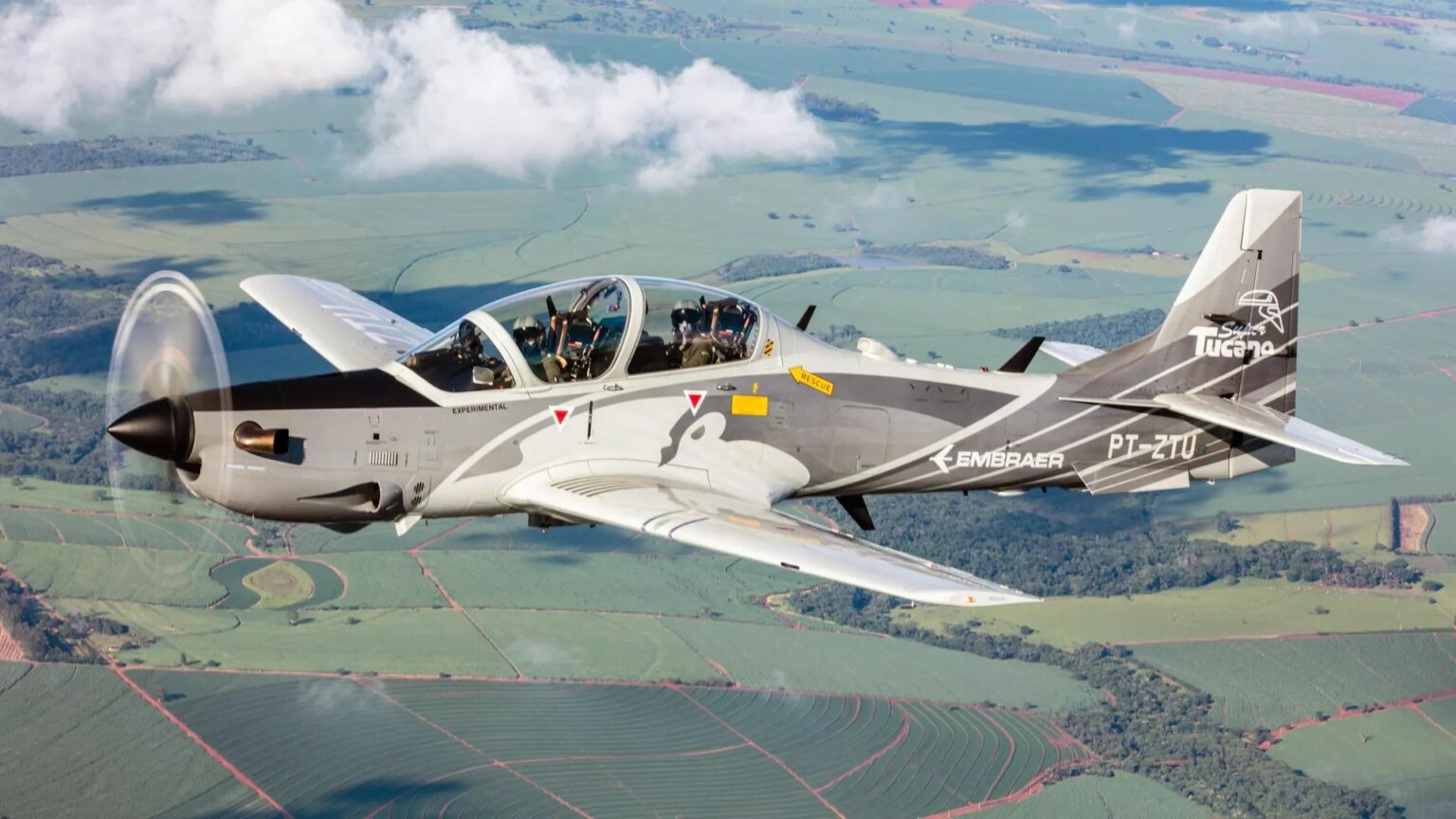 Embraer entregou 244 aeronaves em 2025, superando ano anterior