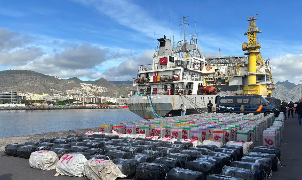 Espanha apreende 10 toneladas de cocaína em navio com escala no Brasil