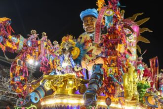 Governo do Rio libera R$ 40 milhões para escolas do Grupo Especial