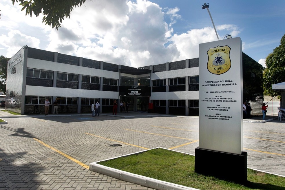 Jovem é morto a tiros após ser atraído para emboscada na Bahia