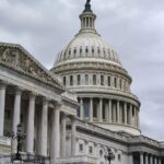 Líder democrata chama intervenção dos EUA na Venezuela de 'ato de guerra' não autorizado