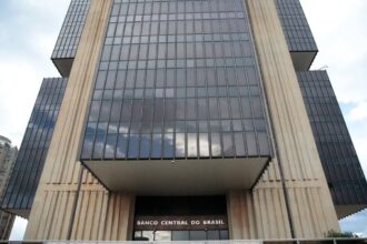 Mercado financeiro reduz para 4,02% projeção de inflação para 2026