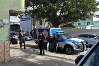 Mulher é assassinada com mais de 10 tiros em Narandiba, em Salvador