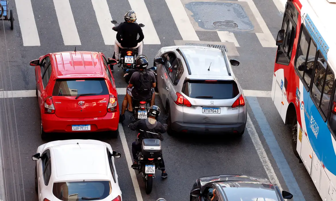 Novas regras para ciclomotores já estão em vigor no Brasil