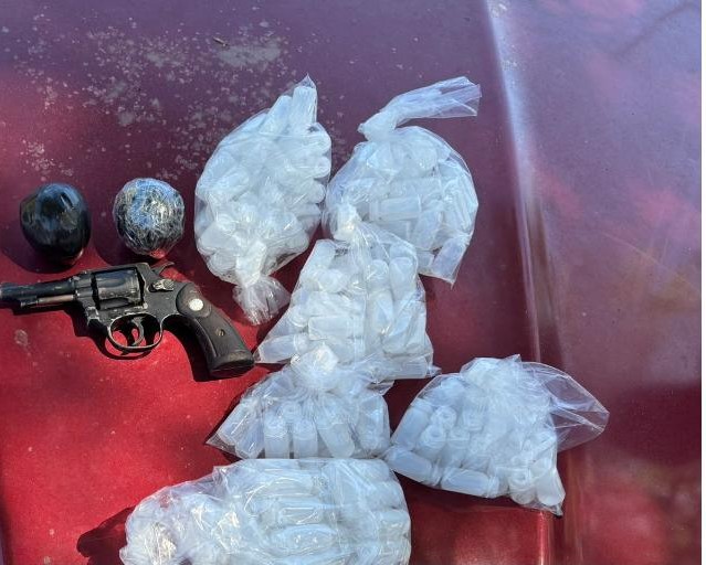 PM detém integrantes de torcida organizada e apreende armas e drogas em São Marcos