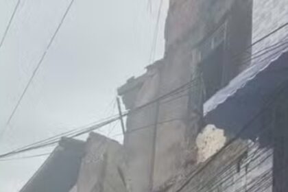 Parte de prédio desaba em bairro de Salvador e moradores ficam sem energia