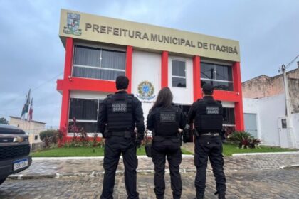 Secretario e servidora de prefeitura na Bahia são afastados após operação que investiga execução de contratos irregulares