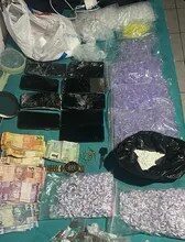 Suspeitos invadem casa e fazem reféns durante ação policial em Paripe