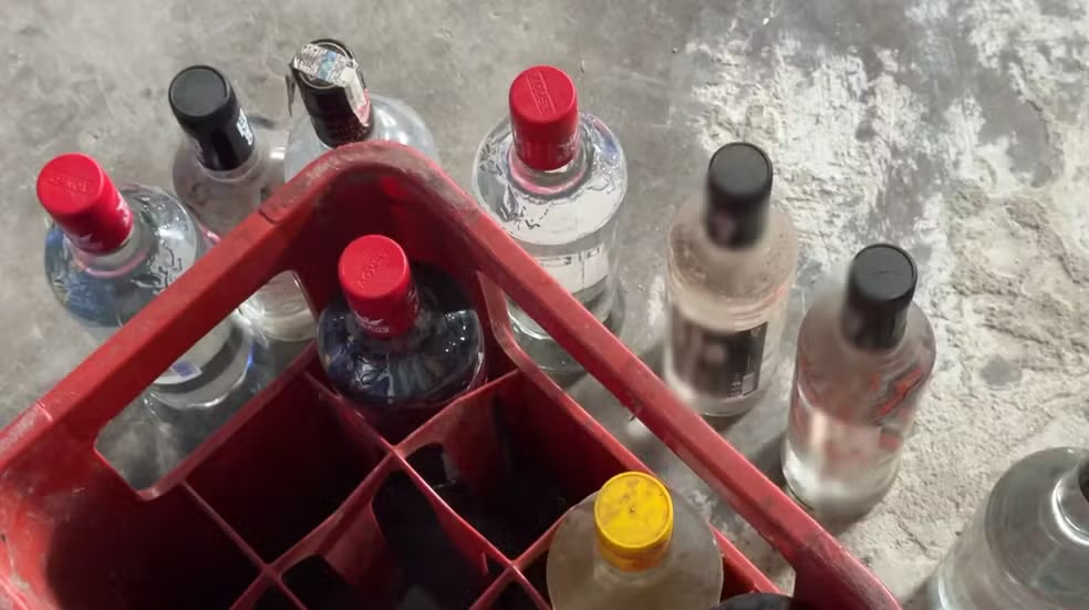 Três outros casos suspeitos de intoxicação por metanol estão em investigação na Bahia