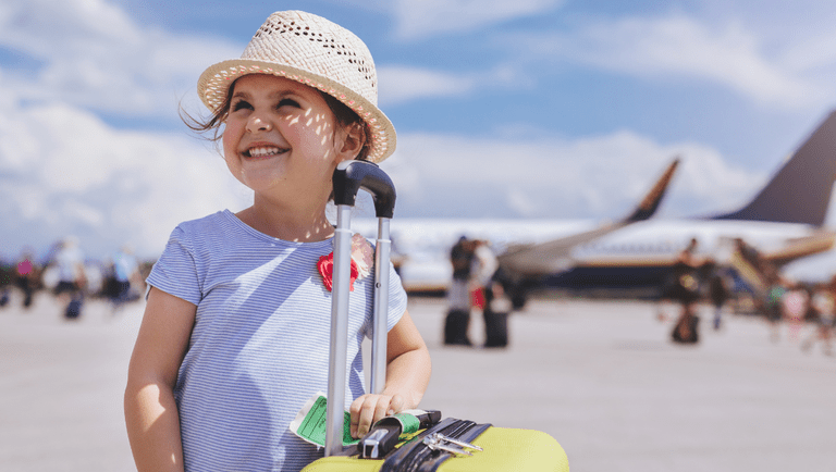 Vai viajar com crianças ou adolescentes? Fique atento à documentação