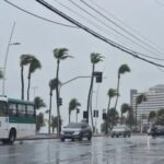 Alerta máximo! Ciclone pode provocar 200 mm de chuva até domingo